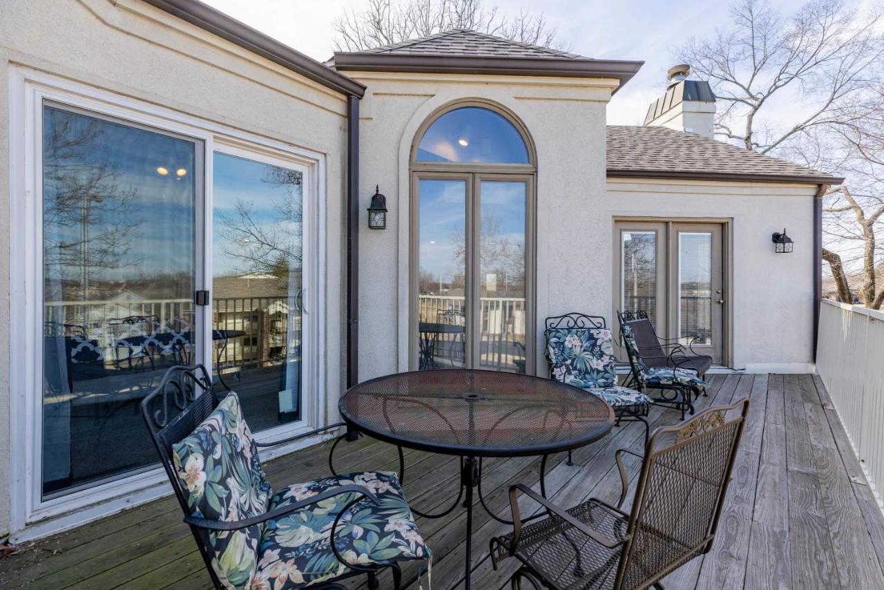 B 32-1 Spacious Villa Close To Pool Branson Exterior foto