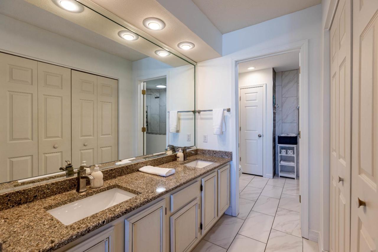 B 32-1 Spacious Villa Close To Pool Branson Exterior foto